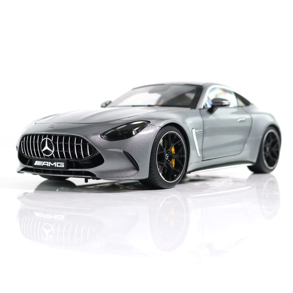 1:18 modelauto AMG GT 63 4MATIC+ C192 selenietgrijs Original Mercedes-AMG