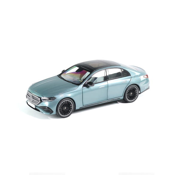 1:18 modelauto E-Klasse W214 Limousine AMG-Line Verdesilber Origineel Mercedes-Benz