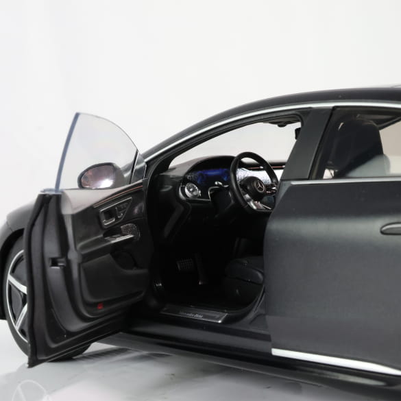 1:18 modelauto EQE Limousine V295 grafietgrijs magno Origine | B66961108