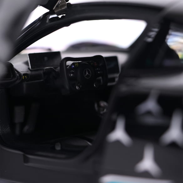 1:18 modelauto Mercedes-AMG ONE C298 obsidiaanzwart Original | B66961050