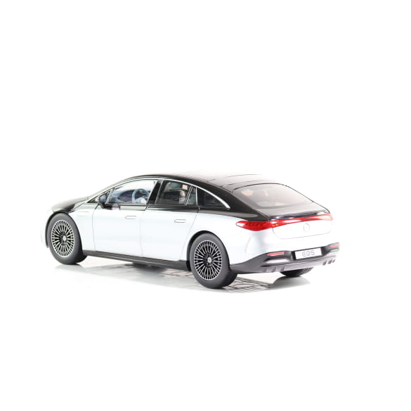 1:18 Modelauto Mercedes-Benz EQS AMG-Line V297 | B66960575