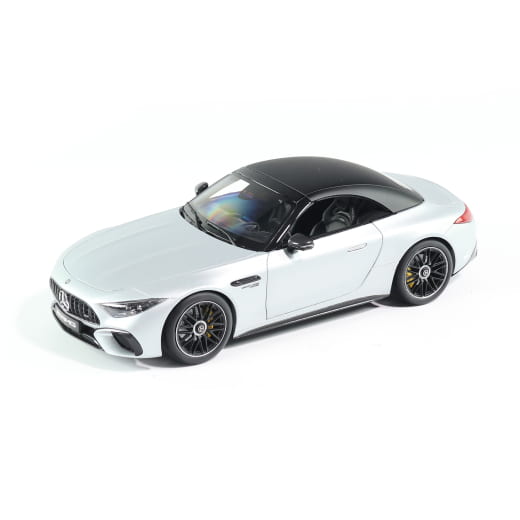 1:18 modelauto SL 63 AMG R232 Roadster hightechzilver magno  | B66960667