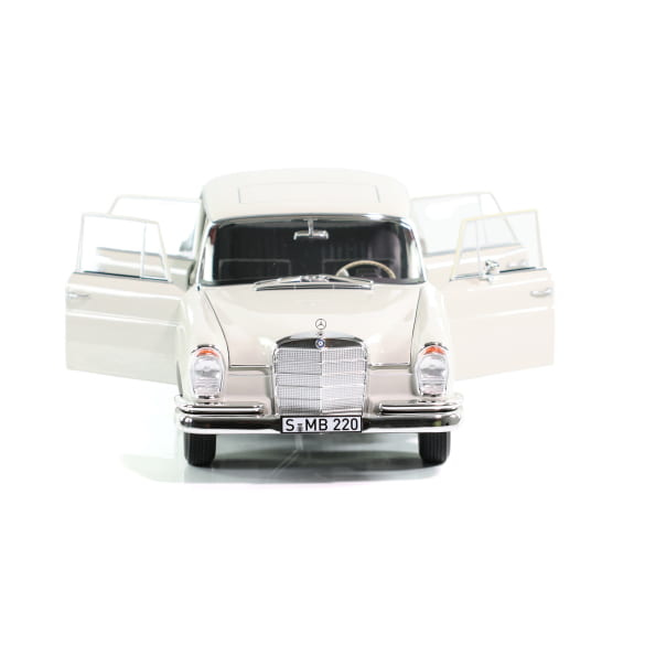 Modelcar 1:18 Mercedes 220 S W111 Mercedes-Benz Norev | B66041218
