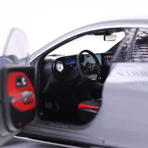 1:18 Modellauto CLA X174 Shooting Brake MANUFAKTUR alpingrau uni Original Mercedes-Benz | B66960848