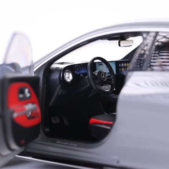 1:18 Model car CLA X174 Shooting Brake MANUFAKTUR alpine gre | B66960848