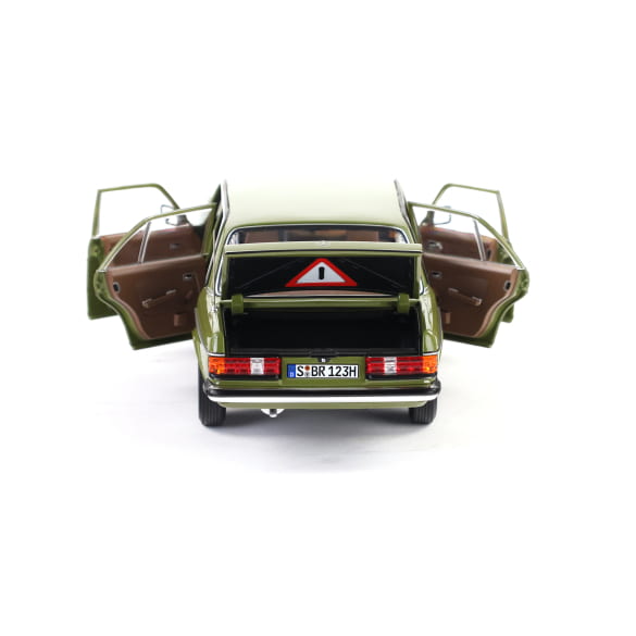 1:18 Model car Mercedes-Benz 200 W123 Green Original | B66040721
