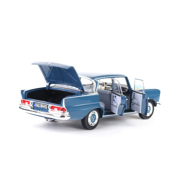 1:18 Modellauto Mercedes-Benz 220 S W111 Original Mercedes-Benz | B66040723