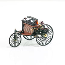 Modellauto Mercedes-Benz Patent Motorwagen 1:18 grün | B66041415