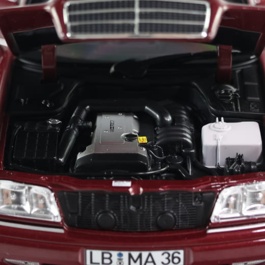 Modellino auto 1:18 C 36 AMG W202 berlina rosso originale Mercedes-AMG | B66040706
