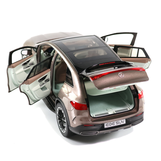 Modellino auto 1:18 Mercedes-Benz EQE SUV AMG Line X294 marrone velluto | B66960836
