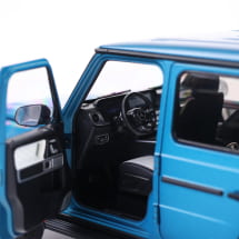 1:18 scale model car G-Class G63 AMG MANUFAKTUR hyper blue   | B66961520