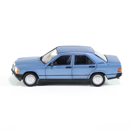 Voiture miniature 1:18 190 E W201 bleu diamant | B66040661