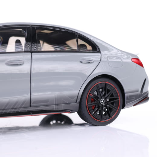 Modèle réduit 1:18 C 63 S E Performance AMG W206 F1 Edition | B66961524