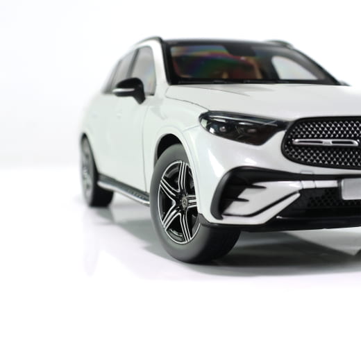 Voiture miniature 1:18 GLC X254 SUV AMG blanche Original Mercedes-Benz | B66960648
