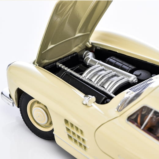 Modelo de coche 1:24 300 SL beige Original Mercedes-Benz | B66057953
