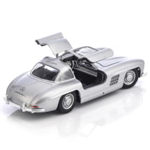 1:24 model car 300 SL W198 gull-wing door silver Genuine Mercedes-Benz | B66056163