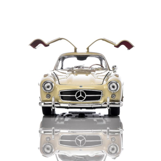 Modellino auto 1:24 300 SL W198 beige Original Mercedes-Benz | B66057953