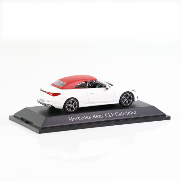1:43 modelauto CLE A236 Cabrio MANUFAKTUR opalithweiß bright | B66960651