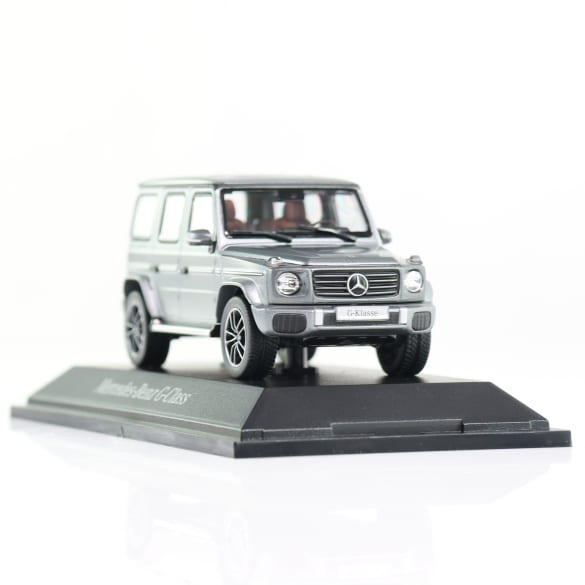 1:43 Modelauto G-Klasse W465 platin magno Origineel Mercedes | B66960660