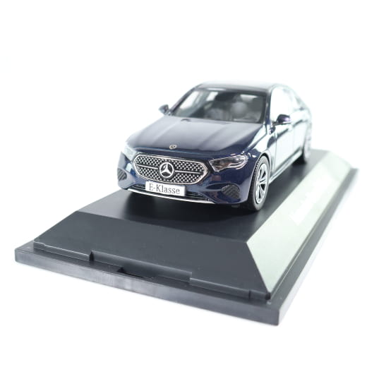 Voiture miniature 1:43 Classe E W214 bleu nautique original Mercedes-Benz | B66961117