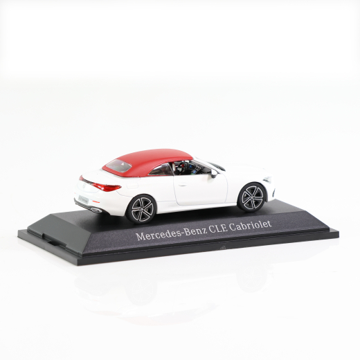 Voiture miniature 1:43 CLE A236 Cabrio MANUFAKTUR opalithweiß bright Original Mercedes-Benz | B66960651