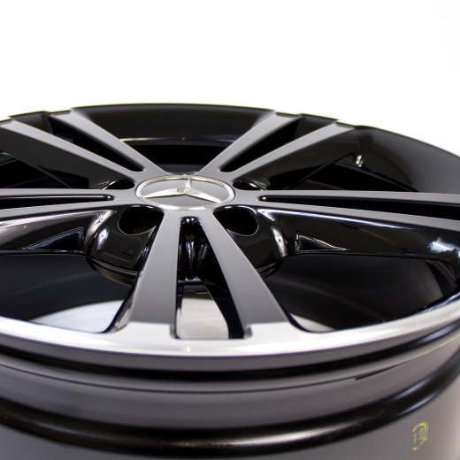 Lot de jantes 18 pouces B-Klasse W247 à 5 doubles branches noires originales Mercedes-Benz | A17740113007X72-247