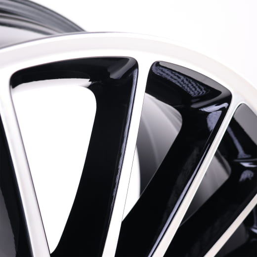 summer wheels 19 inch V-Class 447 genuine Mercedes-Benz multi-spoke | A4474018100 7X23-Continental