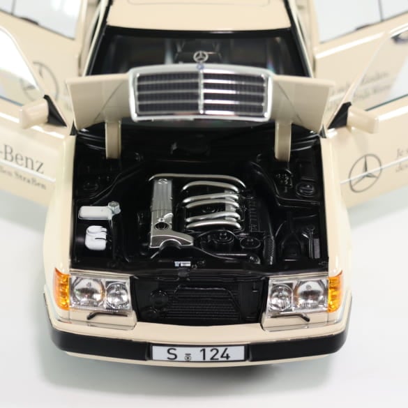 1:18 Modellauto 300 D S124 T-Modell Taxi Original Mercedes-Benz | B66040702 1:18 Modellauto 300 D S124 T-Modell Taxi Original Mercedes-Benz | B66040702