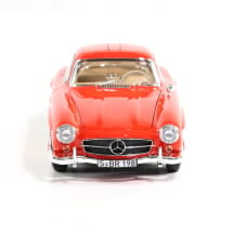 1:18 Modellauto 300 SL Coupé W198 feuerwehrrot Original Mercedes-Benz | B66040695