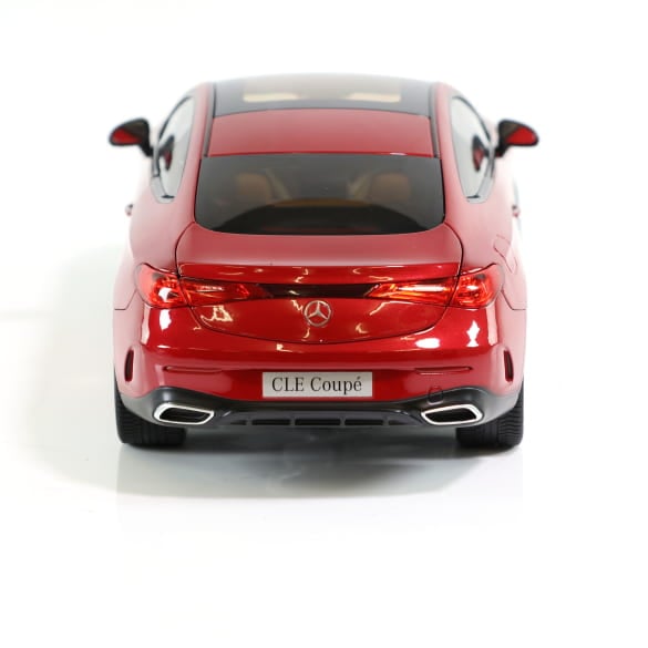 1:18 Modellauto CLE C236 Coupé MANUFAKTUR patagonienrot metallic Original Mercedes-Benz | B66960596 1:18 Modellauto CLE C236 Coupé MANUFAKTUR patagonienrot metallic Original Mercedes-Benz | B66960596