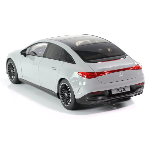 1:18 Modellauto EQS V297 AMG Line alpingrau uni Original Mercedes-Benz | B66961109 1:18 Modellauto EQS V297 AMG Line alpingrau uni Original Mercedes-Benz | B66961109