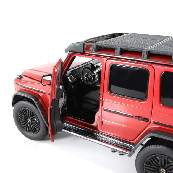 1:18 Modellauto G-Klasse G63 AMG 4x4² Original Mercedes-AMG | B66961113 1:18 Modellauto G-Klasse G63 AMG 4x4² Original Mercedes-AMG | B66961113