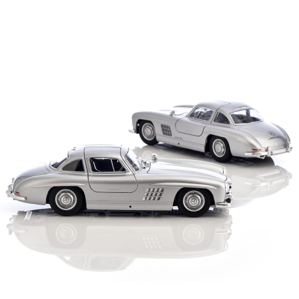 1:24 Modellauto 300 SL W198 Flügeltürer silber Original Mercedes-Benz | B66056163 1:24 Modellauto 300 SL W198 Flügeltürer silber Original Mercedes-Benz | B66056163