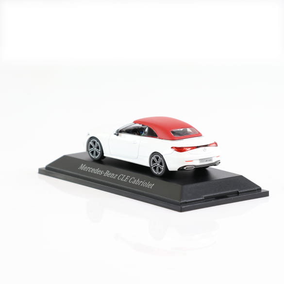 1:43 Modellauto CLE A236 Cabrio MANUFAKTUR opalithweiß bright Original Mercedes-Benz | B66960651 1:43 Modellauto CLE A236 Cabrio MANUFAKTUR opalithweiß bright Original Mercedes-Benz | B66960651
