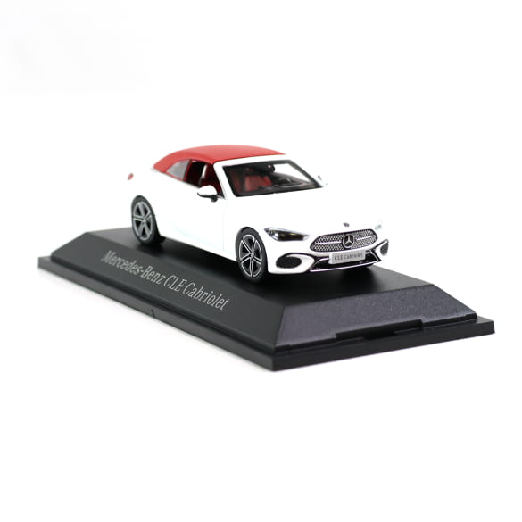 1:43 Modellauto CLE A236 Cabrio MANUFAKTUR opalithweiß bright Original Mercedes-Benz | B66960651 1:43 Modellauto CLE A236 Cabrio MANUFAKTUR opalithweiß bright Original Mercedes-Benz | B66960651