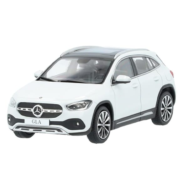 1:43 Modellauto Mercedes-Benz GLA H247 Progressive Line digitalweiß