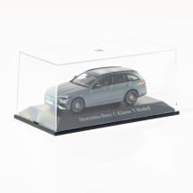 1:43 Modellauto Mercedes-Benz C-Klasse S206 selenitgrau magno | B66960639