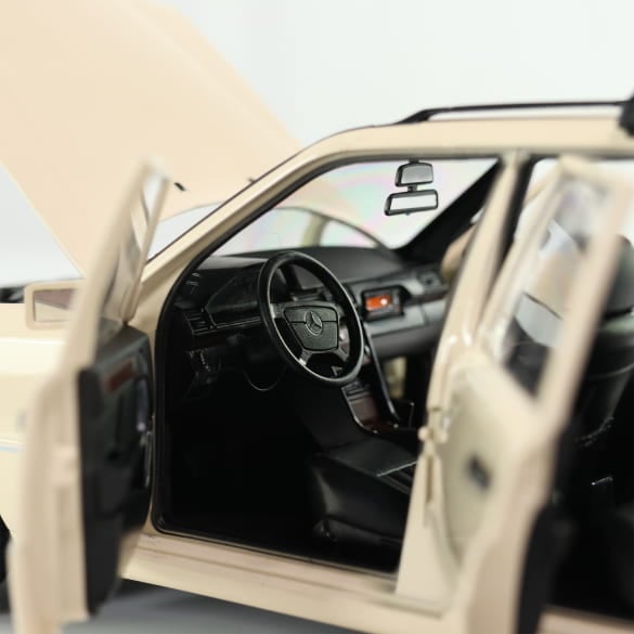 1:18 model car 300 D S124 Estate Taxi Genuine Mercedes-Benz | B66040702 1:18 model car 300 D S124 Estate Taxi Genuine Mercedes-Benz | B66040702