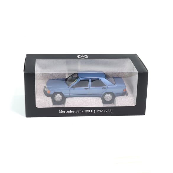 1:18 Model Car 190 E W201 diamond blue | B66040661 1:18 Model Car 190 E W201 diamond blue | B66040661