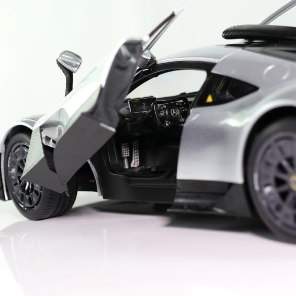 1:18 Modelcar Mercedes-AMG ONE C298 hightech silver Genuine AMG | B66961043 1:18 Modelcar Mercedes-AMG ONE C298 hightech silver Genuine AMG | B66961043