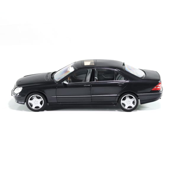 Modelcar 1:18 Mercedes S55 AMG V220 (1999-2002) | B66040686 Modelcar 1:18 Mercedes S55 AMG V220 (1999-2002) | B66040686
