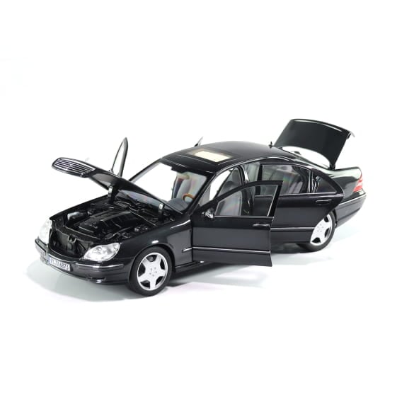 Modelcar 1:18 Mercedes S55 AMG V220 (1999-2002) | B66040686 Modelcar 1:18 Mercedes S55 AMG V220 (1999-2002) | B66040686
