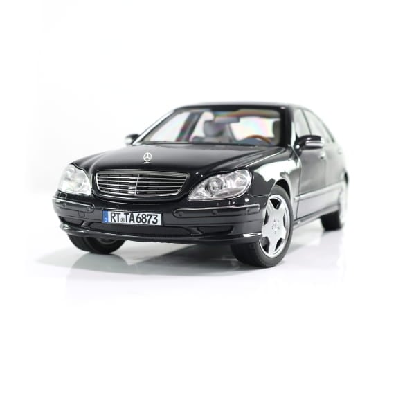 Modelcar 1:18 Mercedes S55 AMG V220 (1999-2002) | B66040686 Modelcar 1:18 Mercedes S55 AMG V220 (1999-2002) | B66040686