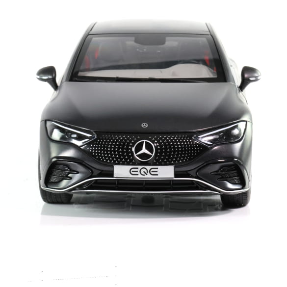 1:18 Modellauto EQE sedan V295 graphite grey magno Original Mercedes-Benz | B66961108 1:18 Modellauto EQE sedan V295 graphite grey magno Original Mercedes-Benz | B66961108