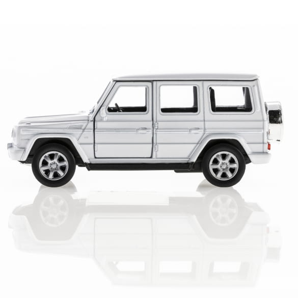 1:38 Pullback model car G-Class white Genuine Mercedes-Benz | B66057580 1:38 Pullback model car G-Class white Genuine Mercedes-Benz | B66057580