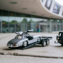 1:38 Pullback model car Trailer set Genuine Mercedes-Benz | B66057952