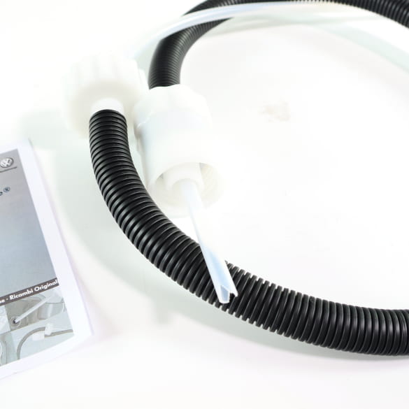 AdBlue® filling hose for urea solution Genuine VW Audi Seat Skoda | 000012499