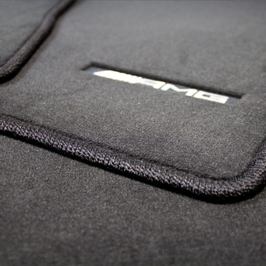 Juego de alfombrillas AMG CLA 118 negro original Mercedes-Benz | A17768001029J74-118