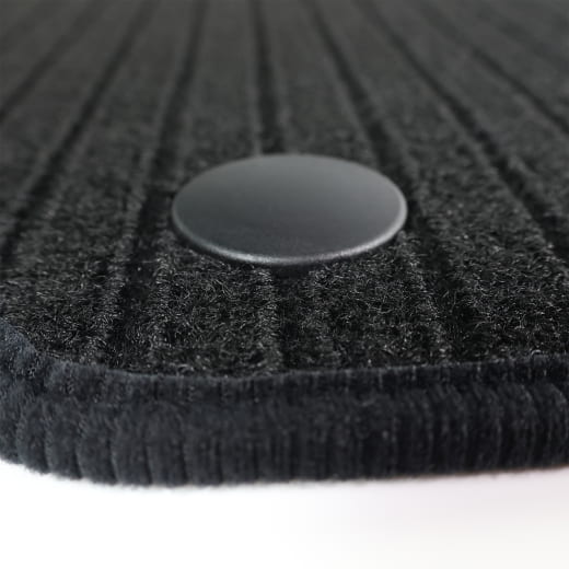 Alfombrillas velour delanteras negras CLE A236 C236 original Mercedes-Benz | A2066803002 9G32-236