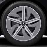Cerchi AMG da 18 pollici CLA C174 a 5 razze grigio tantalio tornito lucido